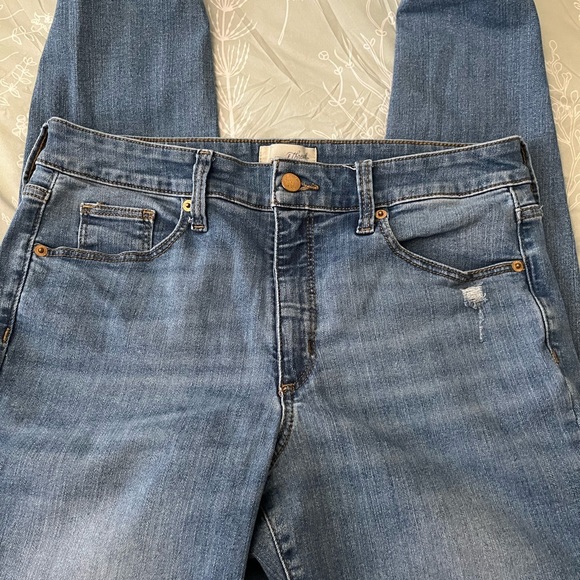 High-Rise Skinny Jeans (Medium Wash) - Picture 7 of 10